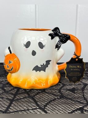 NEW Haunted Halloween Ghost and Bat Mug